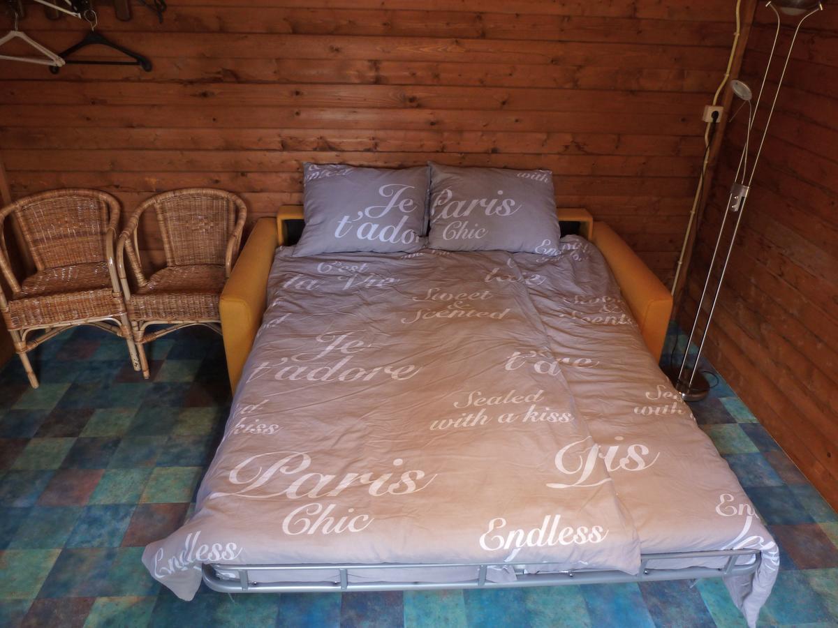 Bed & Happiness Villa Wichmond Bagian luar foto
